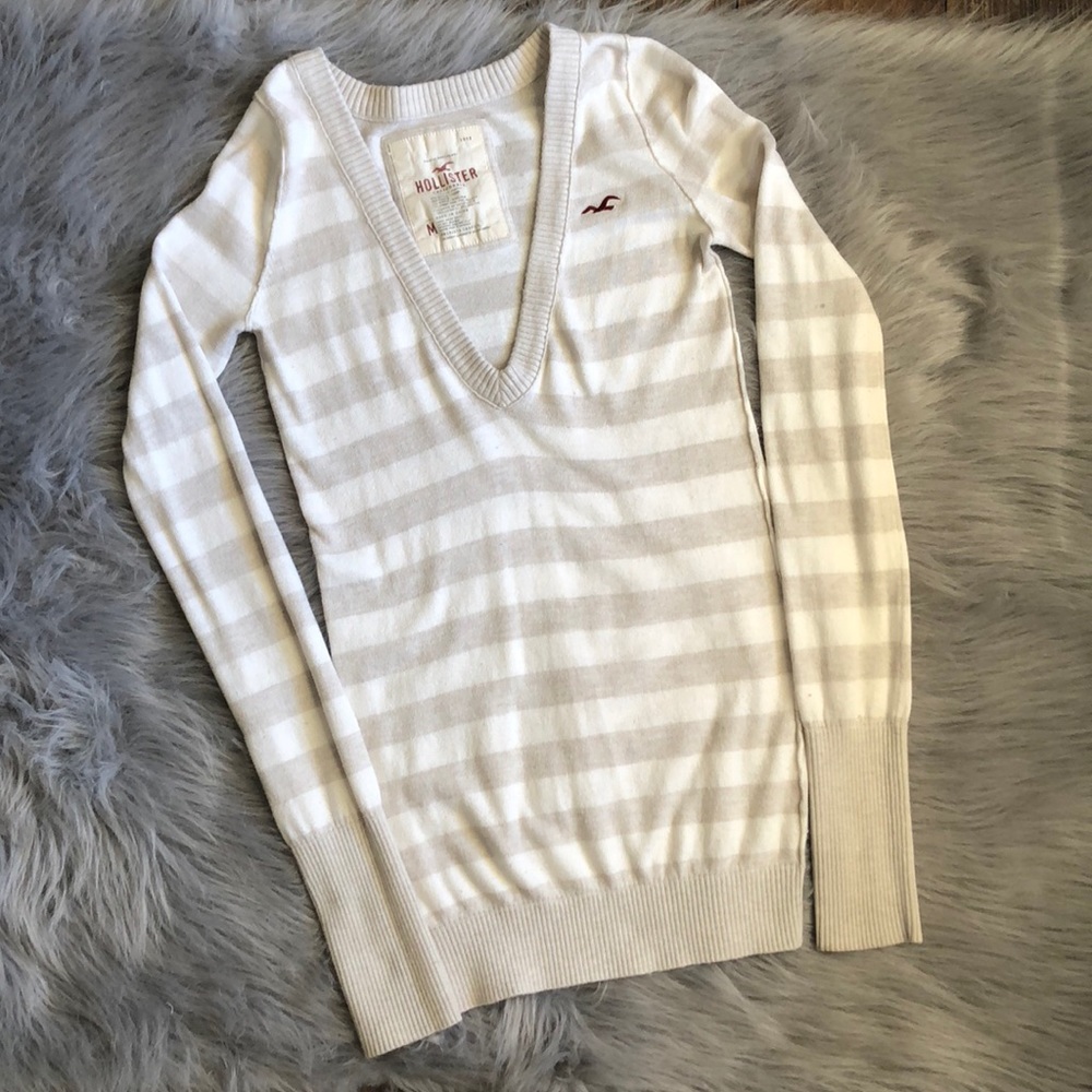 Hollister V Neck Sweater